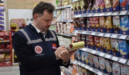 Ticaret Bakanlığı'ndan İzmir çıkartması: Fahiş fiyat ve etiket oyunlarına geçit yok