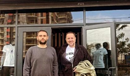 Altay'dan Ata Demirer'e 35 numaralı forma!