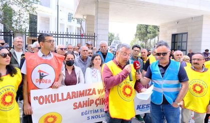 “Buca’daki okul müdürlerine, “İstiklal Marşından sonra dini tören yaptırın” talimatı verildi”