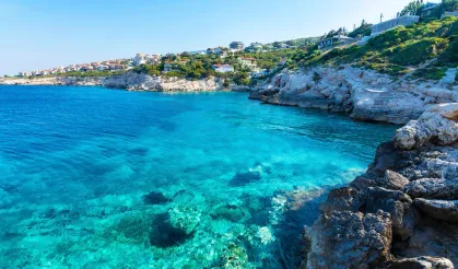 Karaburun'da antik liman ve tersane alanı gün yüzüne çıkarıldı!