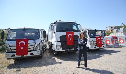 Karşıyaka'da çöp sorunu tarihe karışıyor: 3 yeni kamyon filoda!