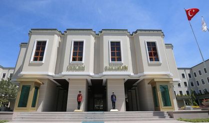 Adalar Belediye Başkanı Akpolat ve Silifke Belediye Başkanı Turgut görevden uzaklaştırıldı!