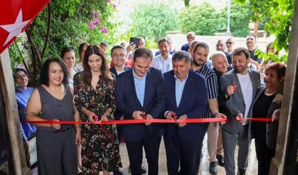 Bayındır’da yıl sonu sergisi yoğun ilgi gördü!