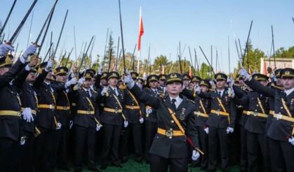 'Kılıçlı yemin' nedeniyle ihraç edilmişti: Tabur Komutanı Halit Türkoğlu için göreve iade kararı!