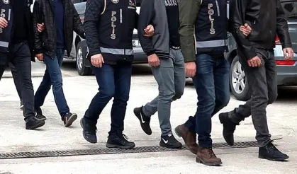 İzmir merkezli kaçakçılık operasyonunda 7 tutuklama! 3 ilde eş zamanlı baskın