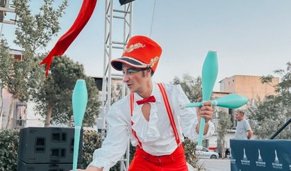 Sihirbazlar, konserler ve spor alanları... İzmir'in 23 noktasında şenlikler olacak