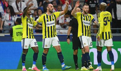 Fenerbahçe'den Lyon deplasmanında ilk yarıda iki gol!