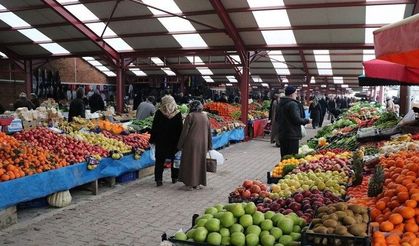 İzmir Pazarcılar Derneği Başkanı Faysal Acar’dan Seferihisar’daki tahsis bedeline: “Birileri cebini doldurmaya kalkmış”