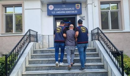 İzmir’de yıllardır aranan firariye JASAT operasyonu!