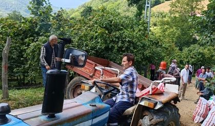 Traktörün römorku devrildi: 6 kişi yaralandı