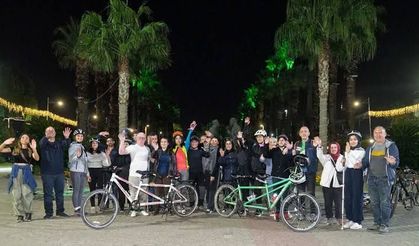 Engelleri birlikte aştılar: İzmir'de Beyaz Baston Günü'nde pedal sesi!