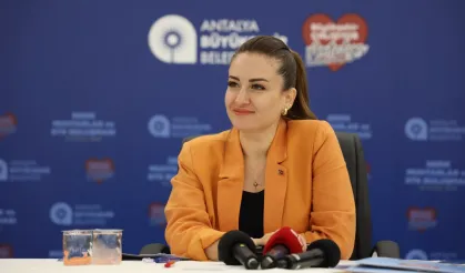 Sinan Burhan tarih verip açıkladı: İşte, AK Parti'ye geçeceği öne sürülen o Büyükşehir!