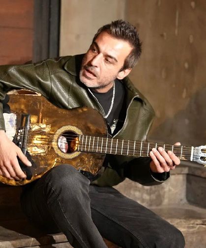 Popstar Rıza Tamer'den Erdoğan’a çağrı: "Yolumu açın!"