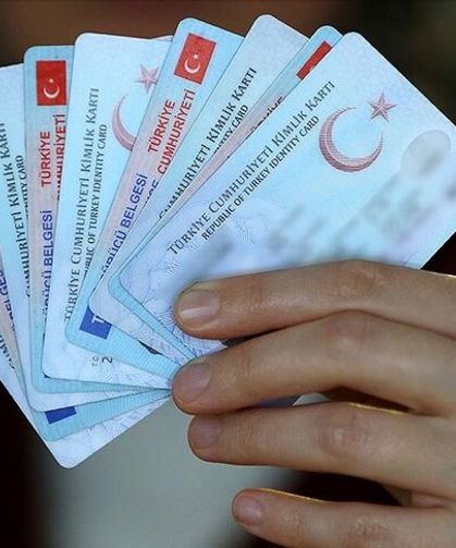 Turnikede bekleme devri kapanıyor: T.C. Kimlik kartı yeterli olacak!