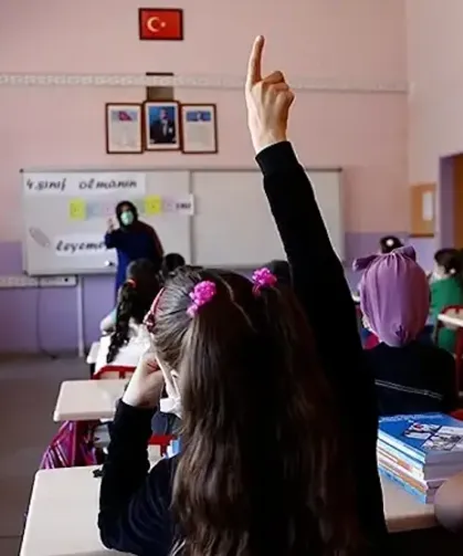 12 Haziran okullar tatil mi? Cuma günü okul yok mu, neden yok?