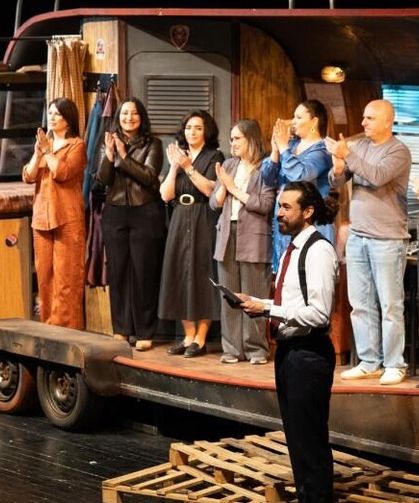 İzmir'de Şehir Tiyatroları'ndan yeni oyun!