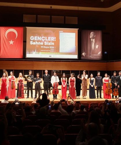 AASSM'de sahne genç müzisyenlerin oldu!