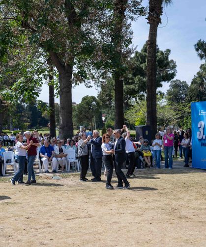 Bornova'nın Çınarları' na müjde: 3.Yaş Üniversitesi yakında açılıyor
