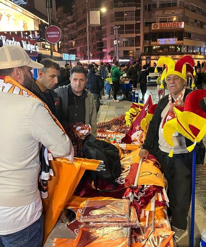 Galatasaray maçı sonrası İzmir'de esnaf hüsrana uğradı!