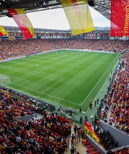 Göztepe Galatasaray'ı geride bıraktı!