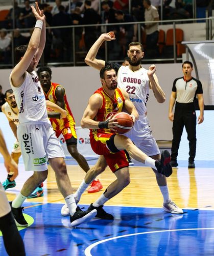 Göztepe potada gözler rövanşa çevrildi!