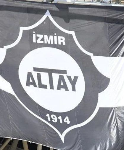 Altay’da flaş ayrılık! İki kaptan alacaklarından feragat etti