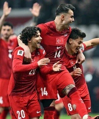 Dünya Kupası heyecanı başladı! Bizim çocuklar sahnede!