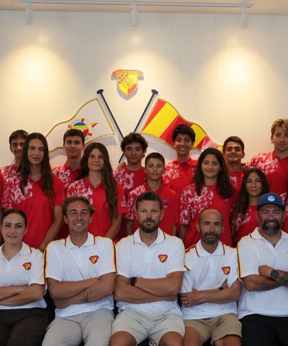 Göztepe 14 milli sporcu ile yelkende tarih yazdı!