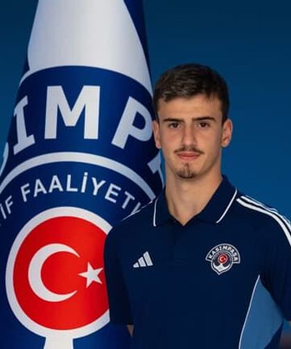 İzmir'den Süper Lig'e transfer! Bucasporlu Sercan Deniz imzayı attı!