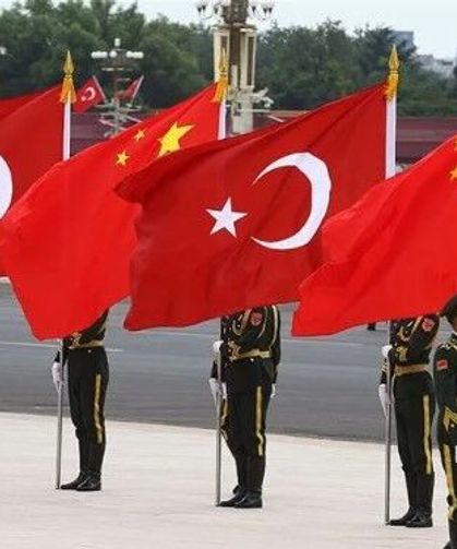 Çin'den dikkat çeken hamle: Türk akademisyene "O unvanı artık kullanma" mesajı