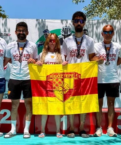 Göztepe'nin triatlon takımı kürsüye damga vurdu