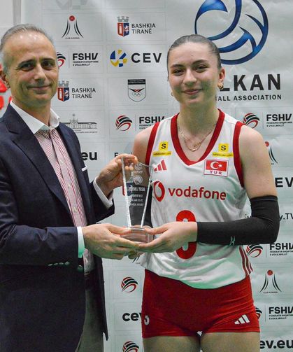 Göztepe’nin filede milli gururu Duru Zeren