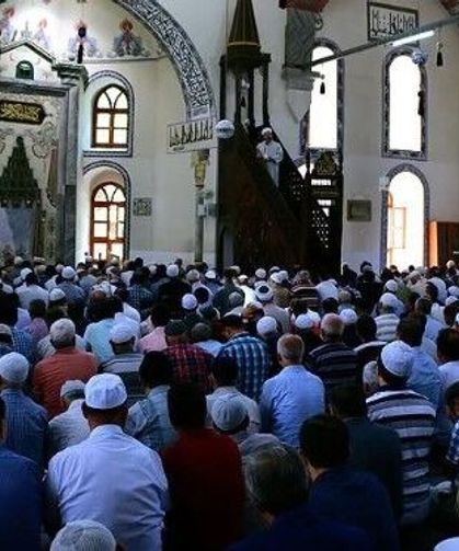 Diyanet İşleri Başkanlığı'ndan sosyal medya uyarısı: Yaptıklarınızı gözetleyen ve kaydeden melekleri unutmayın!