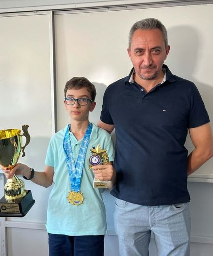 İzmirli genç deha Mert matematik olimpiyatında dünya birincisi oldu