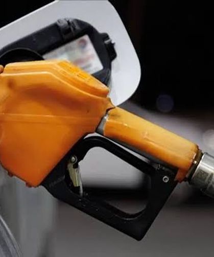 İzmir motorinde fiyat şampiyonu: Zam geldi, tabelalar değişti