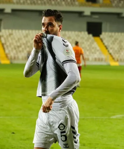 Altay'da bir devir kapandı: 6 yıllık çınar da ayrıldı!