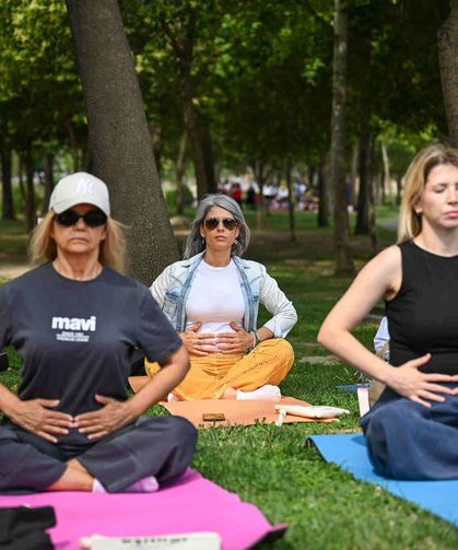 Bornova Belediyesi’nden kadınlara özel ücretsiz yoga ekinliği
