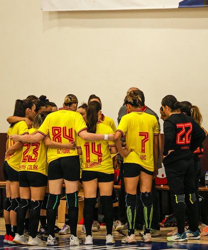 Göztepe kadın hentbolda sezona 1 puanla başladı: 30-30