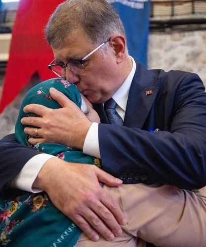 İzmir'de emekliler için dikkat çeken değişiklik! Destek tutarları güncellendi