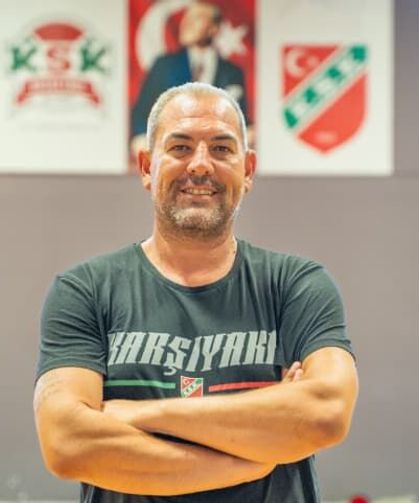 Karşıyaka altyapısında yeni dönem! 7 Dünya Şampiyonluğu bulunan Serkan Ulusoy, Kaf-Kaf’a geldi!