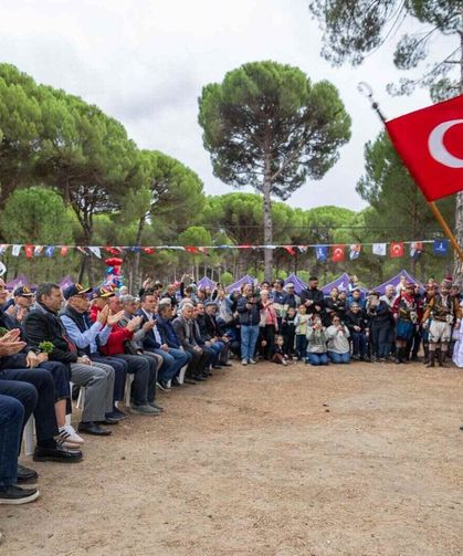 Bergama'da Kozak Yöresel Ürünler Şenliği yıllar sonra yeniden düzenlendi!