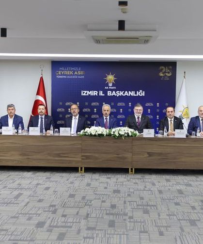 Bakan Uraloğlu, AK Parti ilçe başkanlarıyla buluştu