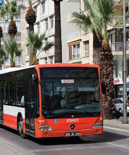SON DAKİKA İzmir'de yarın yola çıkacaklar dikkat! ESHOT açıkladı: 12 durak kapatılacak, 3 otobüs değişecek!