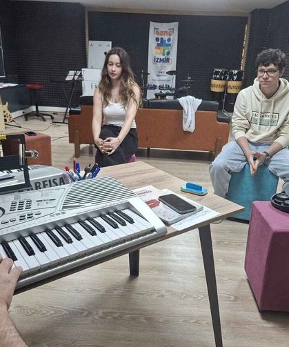 Genç İzmir’den sanat dünyasına 11 yeni isim!