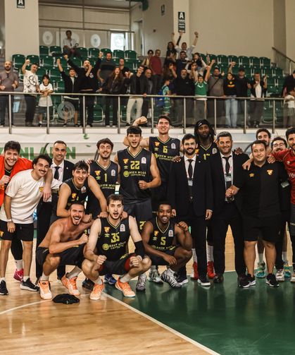 Göz-Göz potada seriyi sürdürmek istiyor!