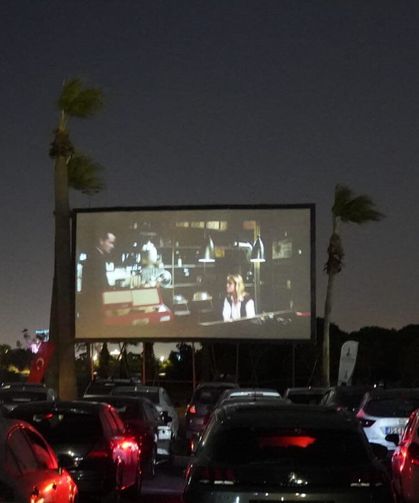 İzmir’de arabada sinema dönemi başlıyor! İşte gösterilecek filmler