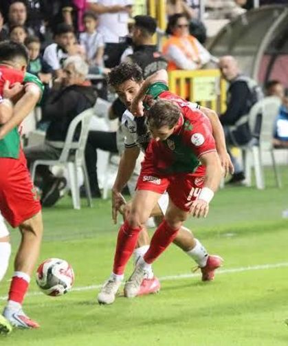 Karşıyaka-Altay derbisinde biletler satışta! İşte fiyatlar