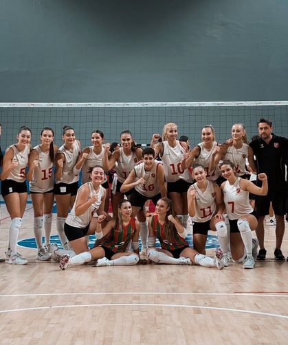 Karşıyaka filede final oynadı: Kaf-Kaf Aydın Cup’ı ikinci tamamladı