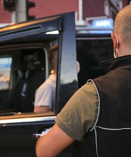 Konak ve Bornova’da zehir operasyonu