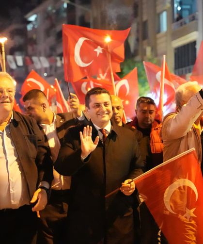 Torbalı kırmızı-beyaz: 29 Ekim coşkusu Millet Parkı'nda doruğa çıktı